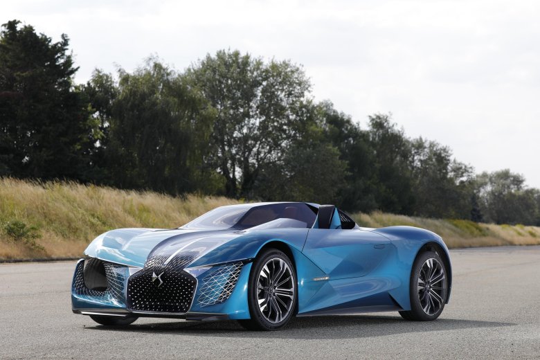 Машина ds e-tense