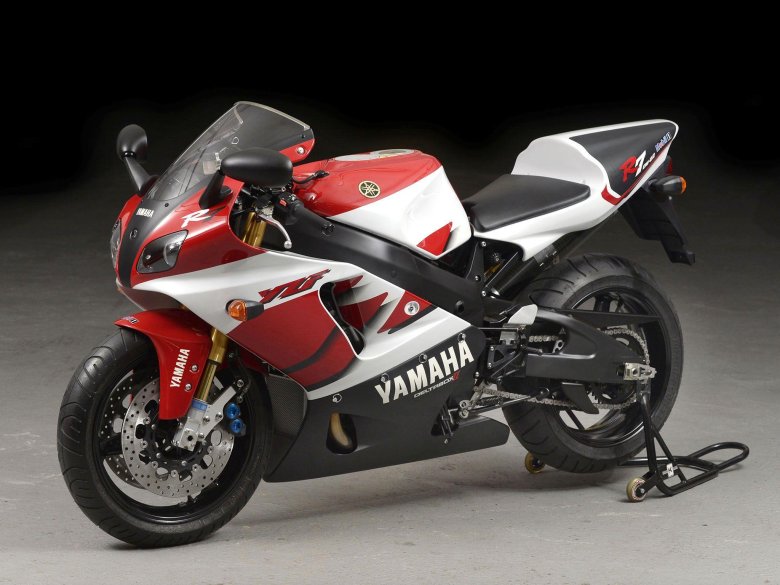 Yamaha fzr 750