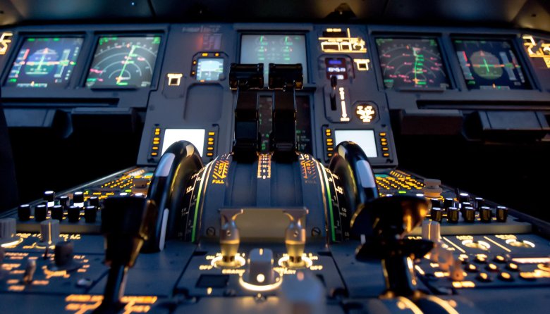 A320 cockpit panel