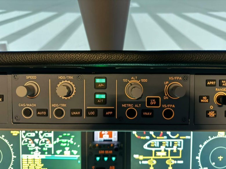 Панель автопилота а320