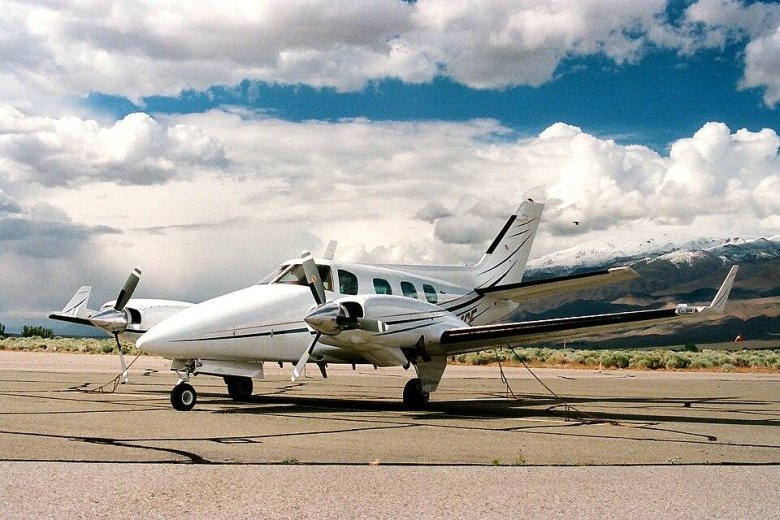 Beechcraft 60 duke