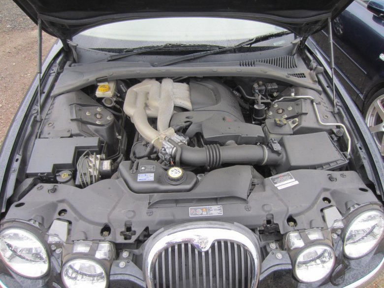 Jaguar s type 2000