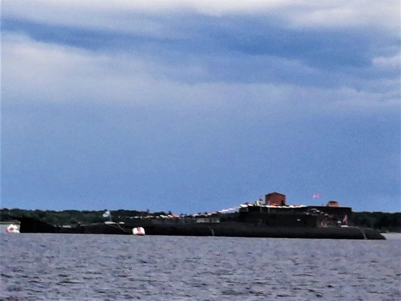 Подводная лодка в кронштадте