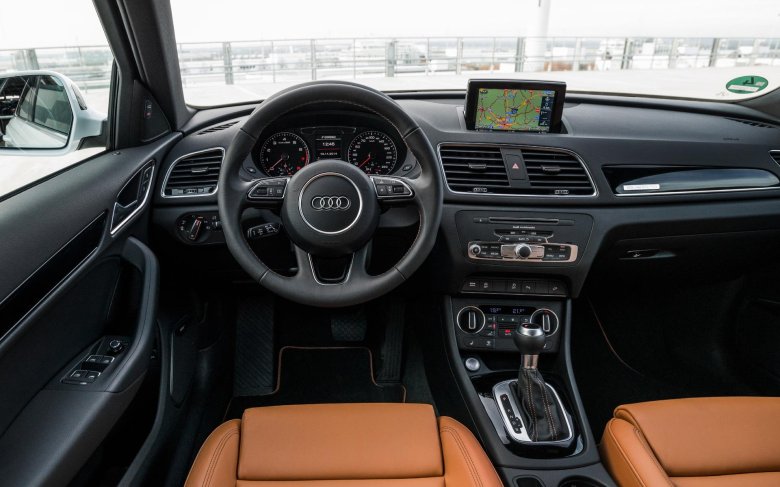 Audi q3 салон