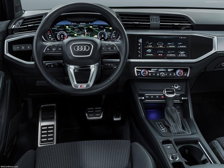 Audi q3 interior