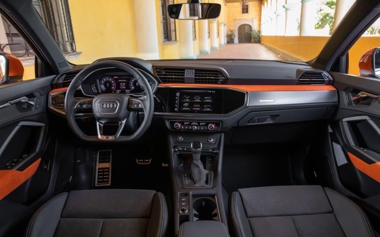 Audi q3 2021 interior