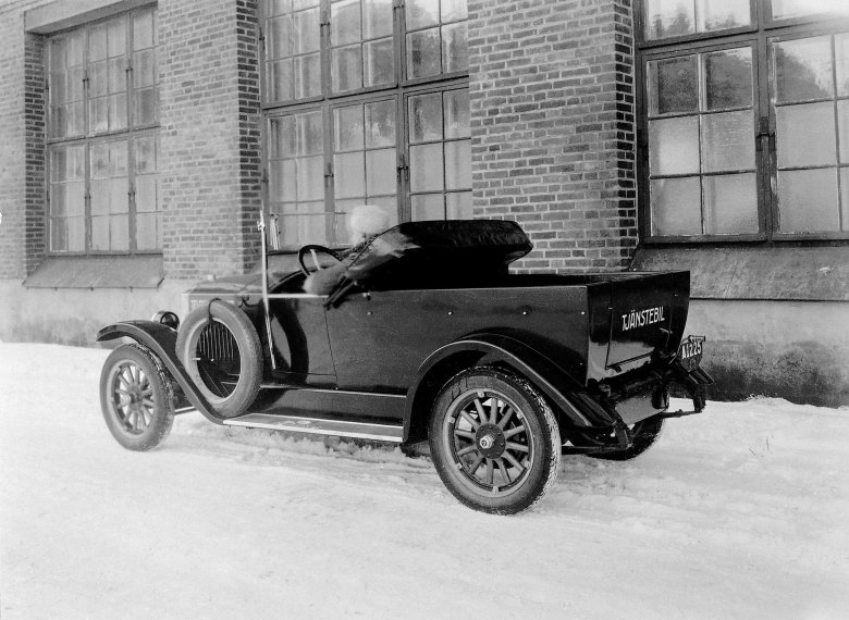 Первые автомобили