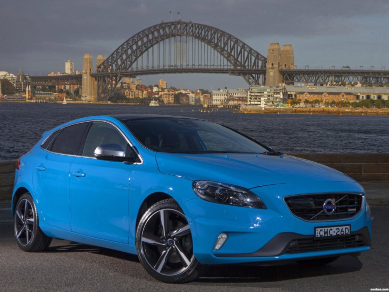 Volvo v40 r design