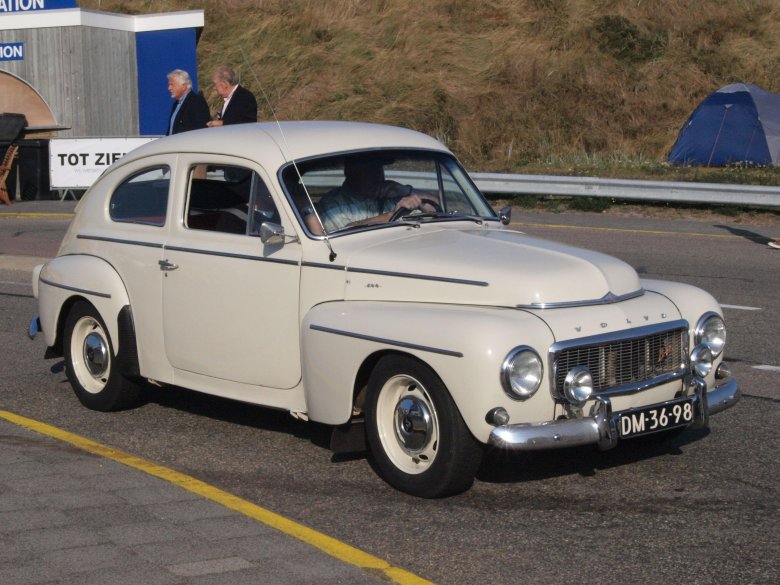 Volvo pv 544