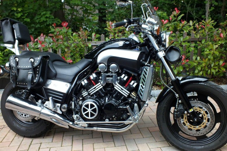 Yamaha v max 1200