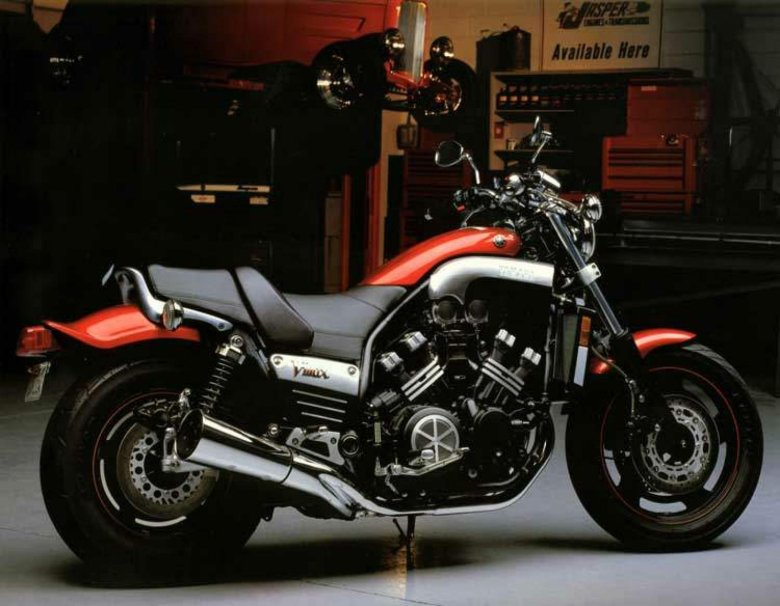 Ямаха v max 1200