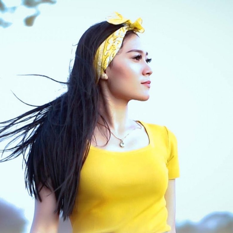 Футболки женская