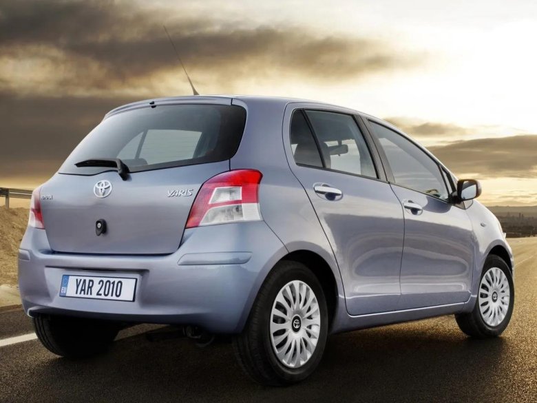 Toyota yaris 2010