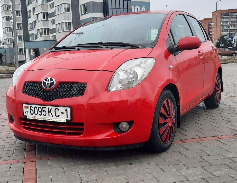 Тойота ярис 2007