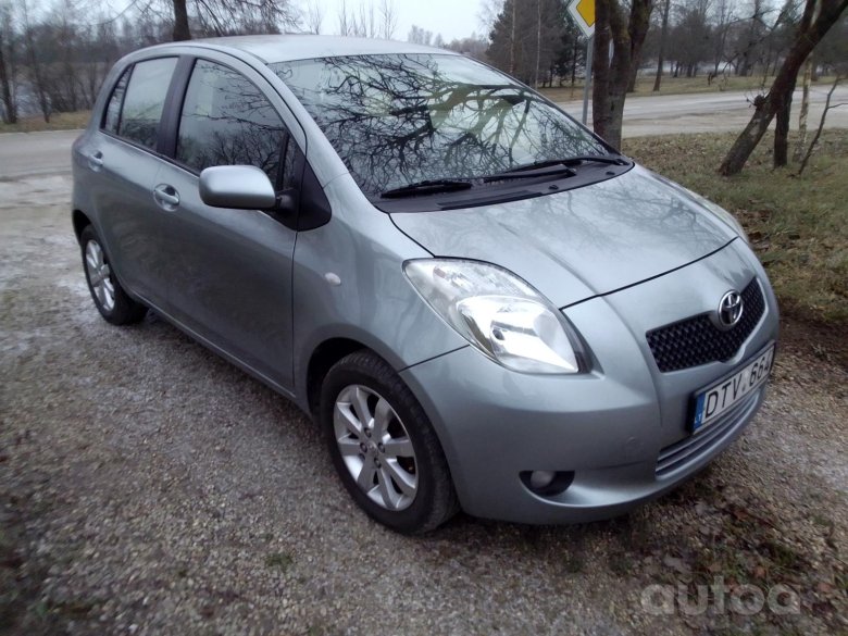 Toyota yaris 2008