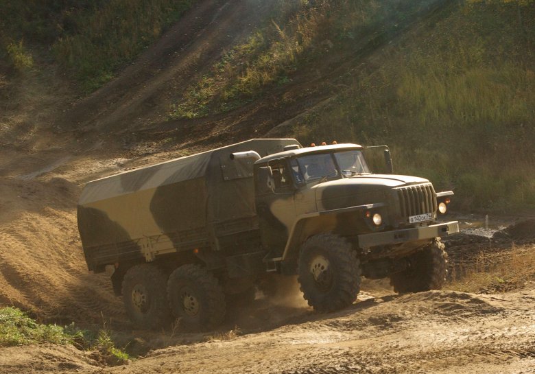 Урал военный грузовик