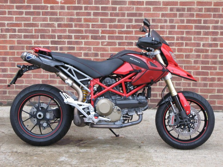 Hypermotard 2008 1100 s