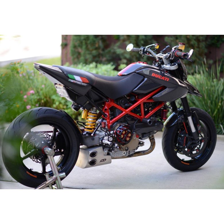Ducati hypermotard 1100