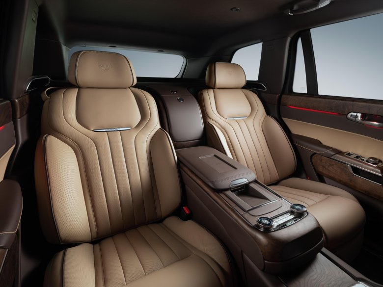 Внедорожник аурус комендант