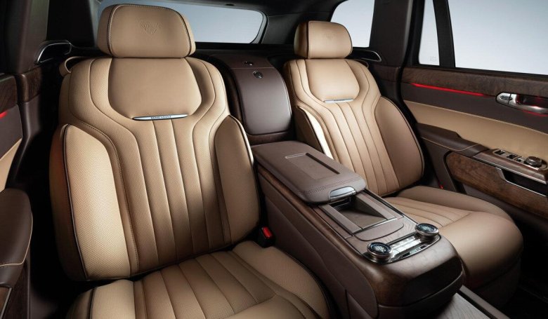 Кроссовер aurus komendant