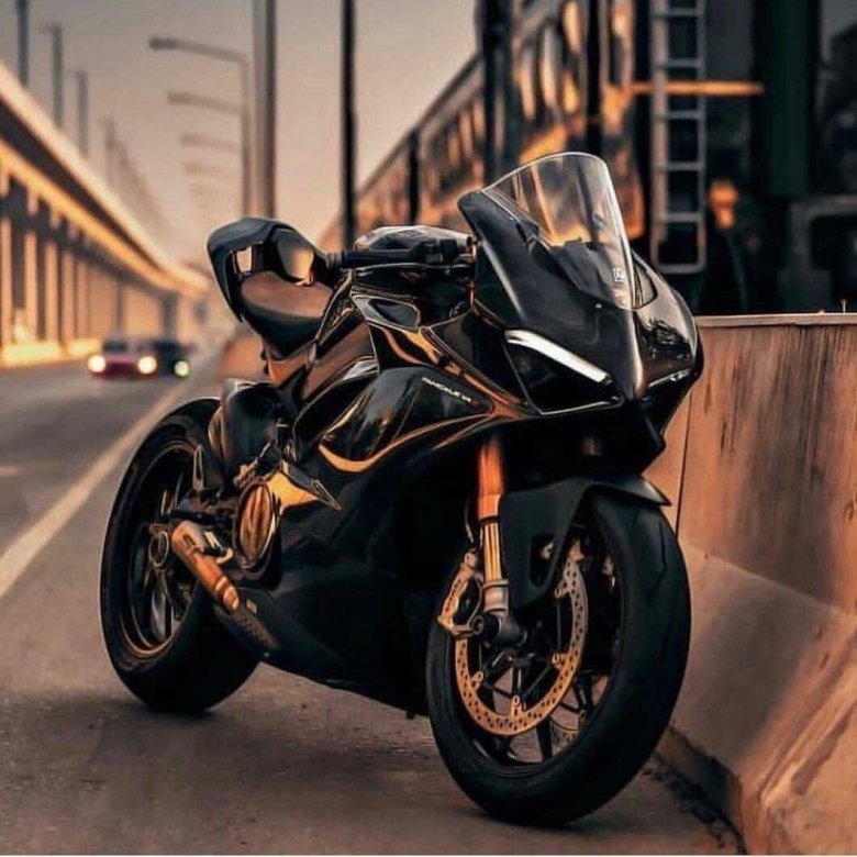 Дукати мотоцикл черный