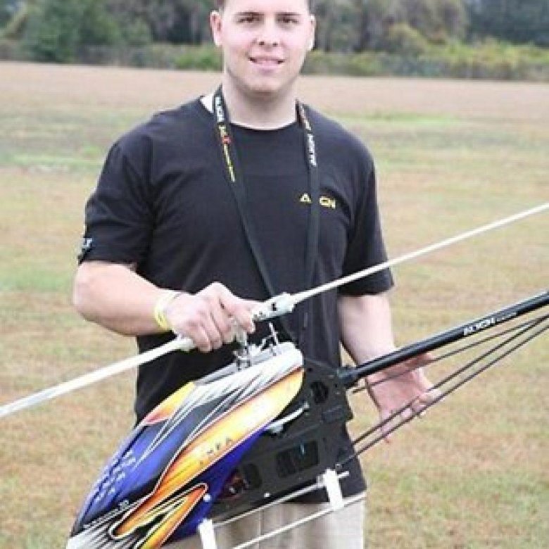 Радиоуправляемый вертолет