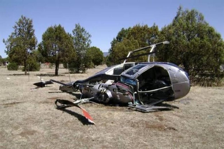 Разбитый вертолет