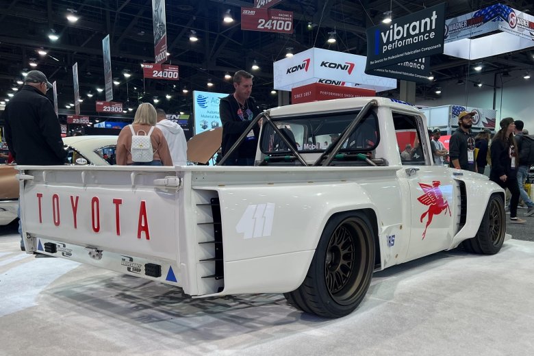 Кастом пикап