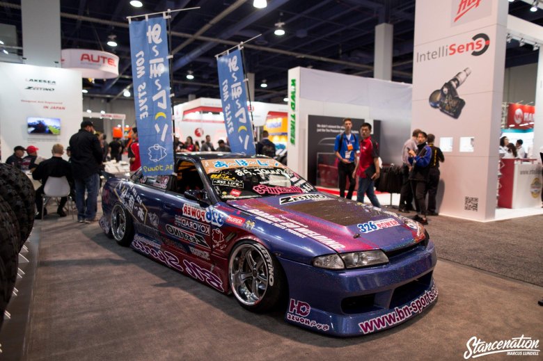 Nissan skyline r32 abomoon
