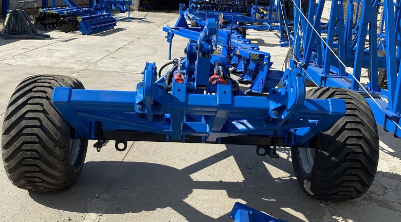 Плоскорез-глубокорыхлитель пг-3-100