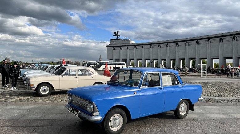 Москвич 412 голубой