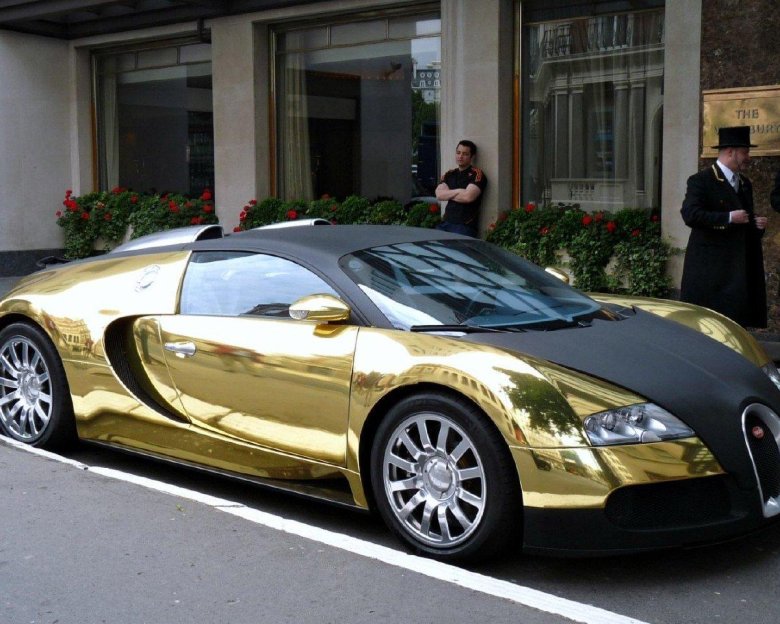 Бугатти вейрон золотая