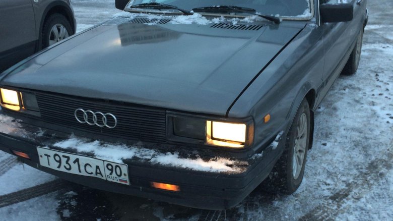 Ауди 100 1983