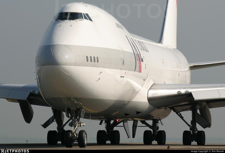 Боинг 747 джамбо джет