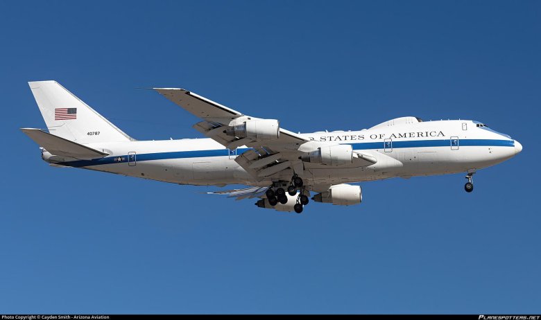 Boeing e-4b nightwatch