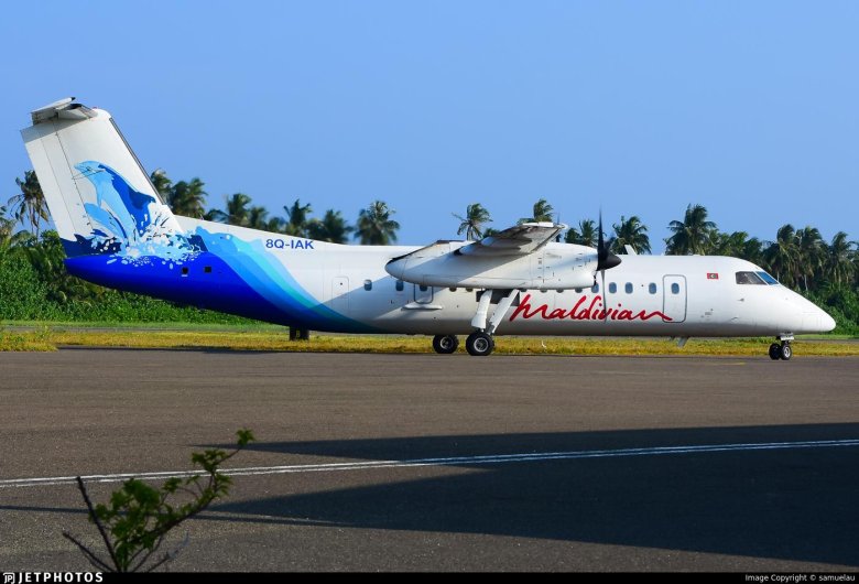 De havilland canada dhc‑8-300 dash 8 / 8q