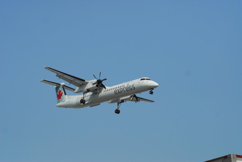 De havilland canada dhc-8-400