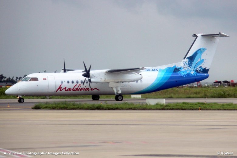 Самолет dash 8 q300 maldivian