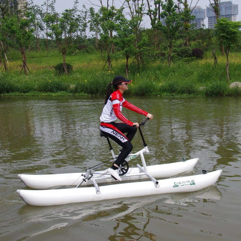 Надувной водный велосипед