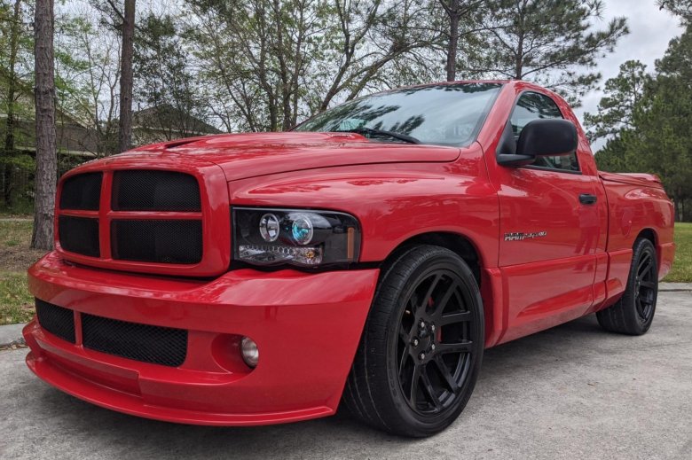 Dodge ram srt 10