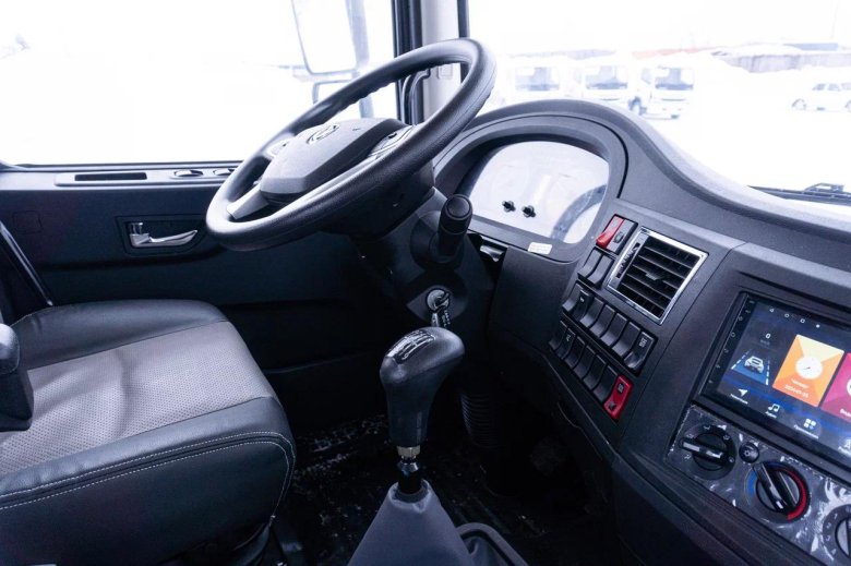 Донг фенг тягач