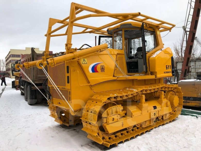 Бульдозер чтз б11