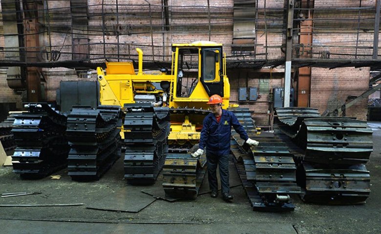 Тракторный завод чтз