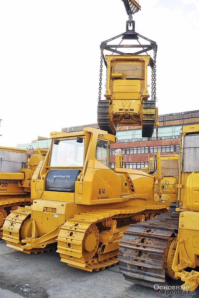 Бульдозер чтз б10м