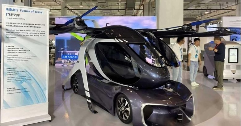 Летающий автомобиль китай