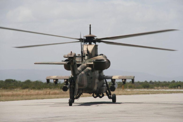 Боевой вертолет \ ah-64 apache\
