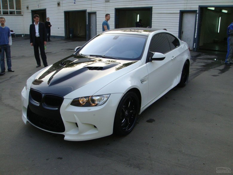 Bmw e92 с черной крышей