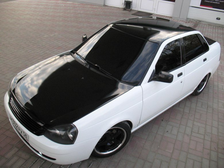 Лада приора седан белая тонированная