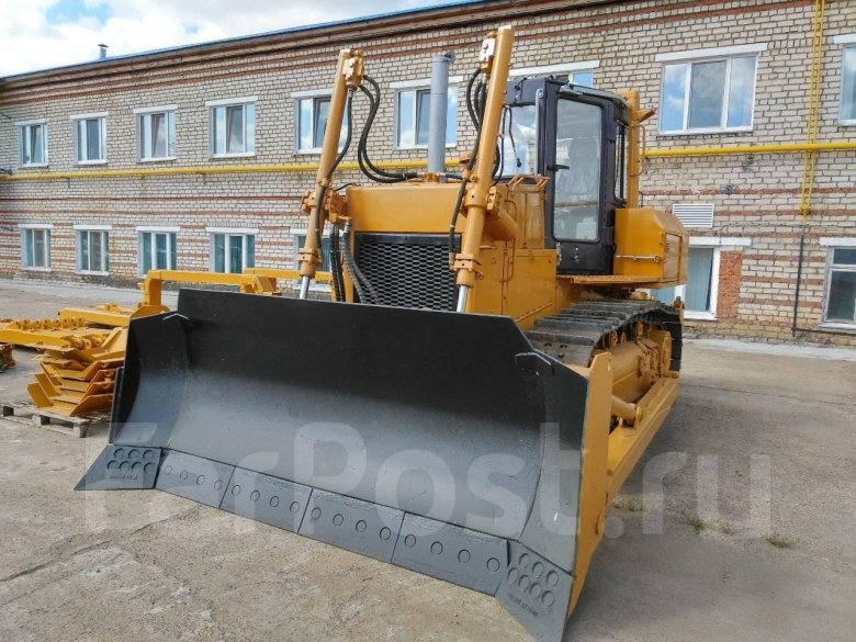 Бульдозер на базе трактора т9