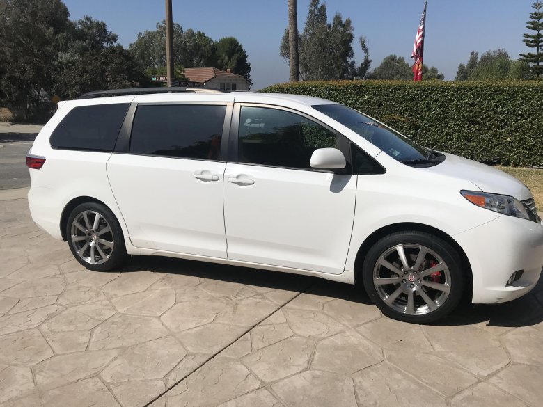 Toyota sienna 2017 limited